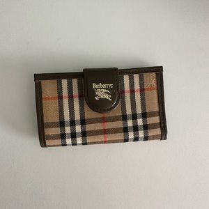 Authentic vintage Burberry Nishikawa key case holder